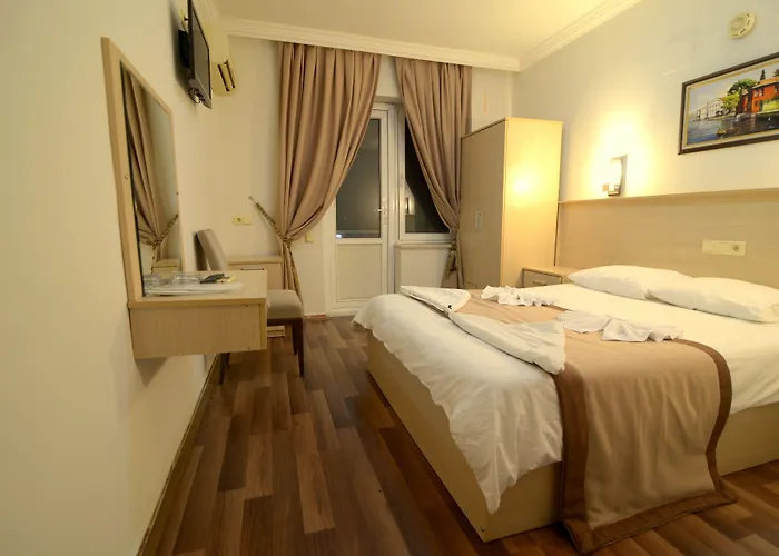 Hotel Caria Royal 3*