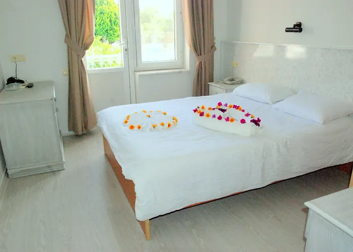 Caria Royal Hotel 3*