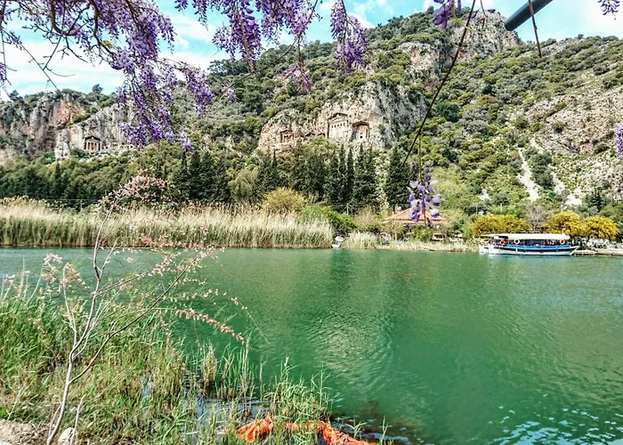 Hotel Caria Royal 3*