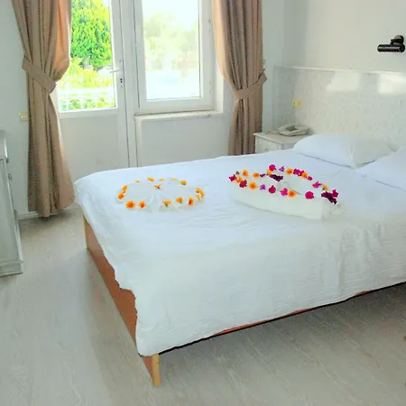 Caria Royal ホテル 3*