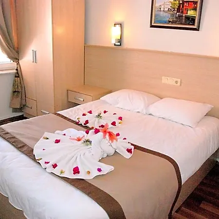 Caria Royal Hotel 3*